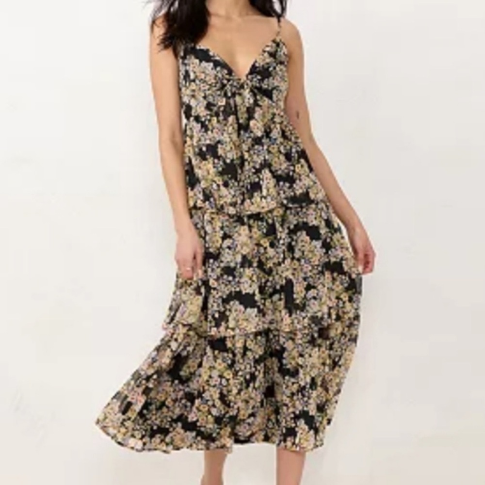 NWT Lauren Conrad Floral Tiered Best Dressed Wedding Guest Dress